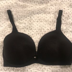 Victoria’s Secret body by Victoria no wire bra 36D